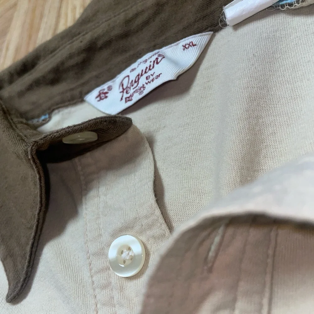 Penguin tan collar shirt - Picture 3 of 3